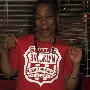 Meet your Posher, Lynda